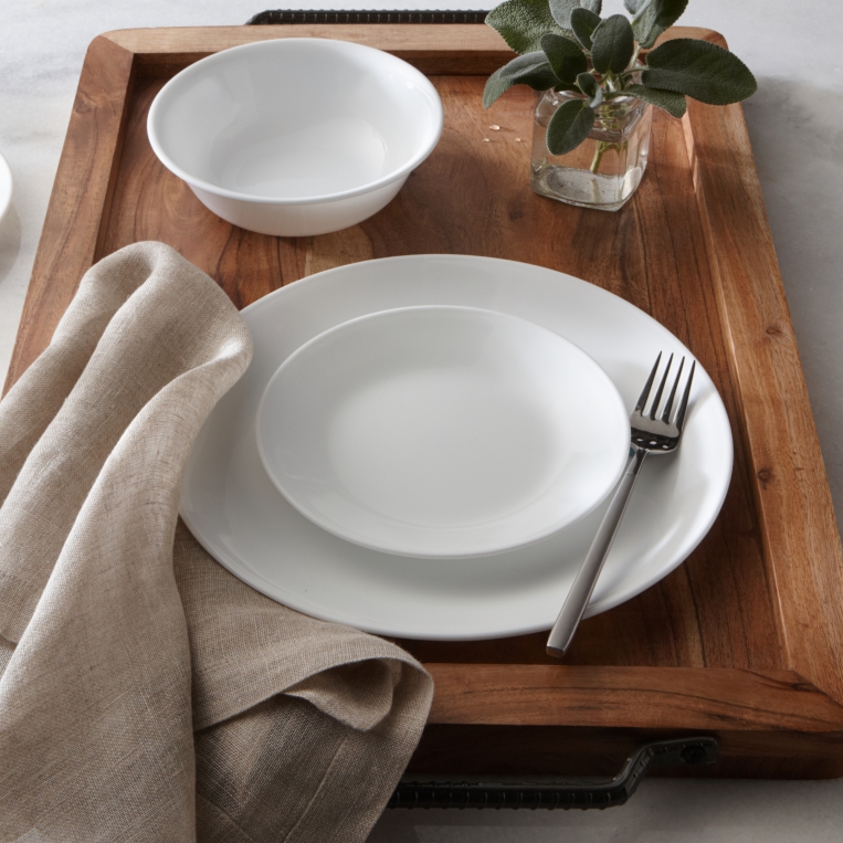 סט 18 חלקים צלחת עוגה, Winter Frost White  מבית Corning Corelle תוצרת ארצות הברית