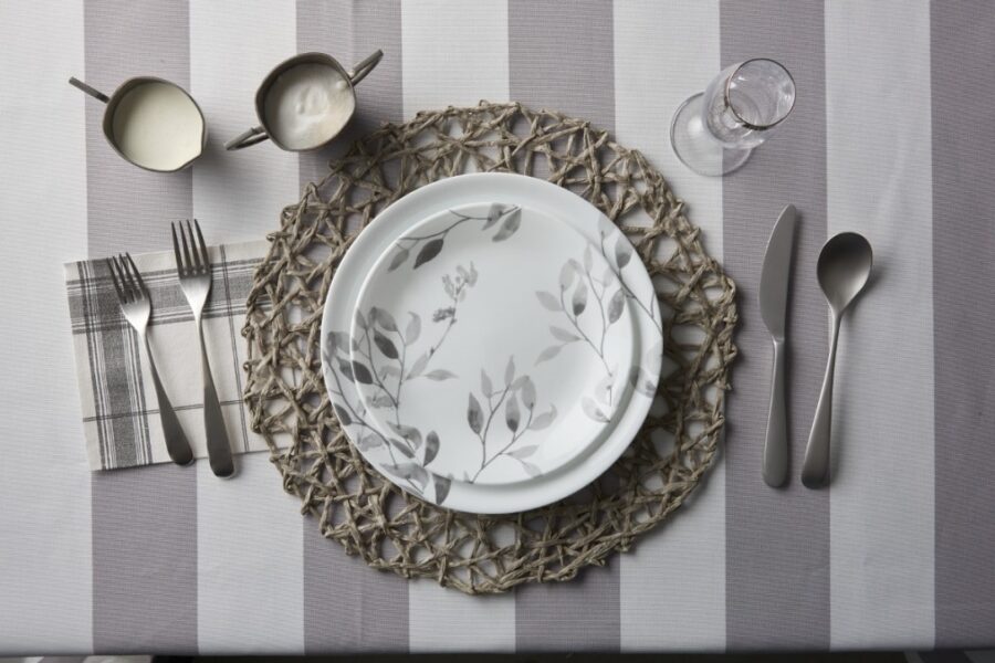 צלחת מנה עיקרית 26 ס"מ, Misty Leaves מבית Corning Corelle תוצרת ארצות הברית