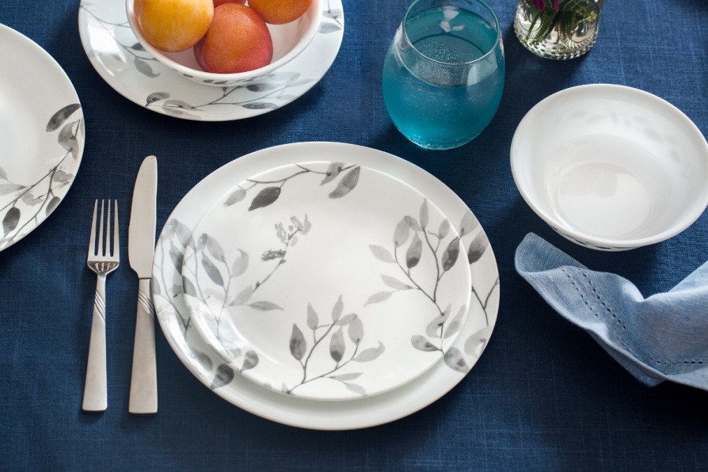 סט 12 חלקים, Misty Leaves מבית Corning Corelle תוצרת ארצות הברית