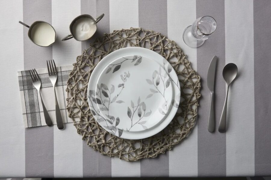 סט 12 חלקים, Misty Leaves מבית Corning Corelle תוצרת ארצות הברית
