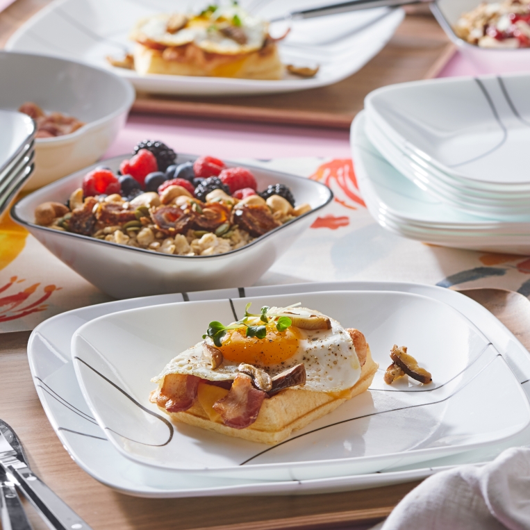 סט 18 חלקים, Simple Lines מבית Corning Corelle תוצרת ארצות הברית