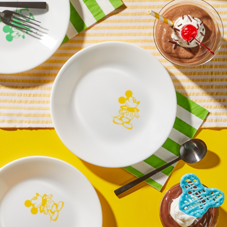 צלחת עוגה 17 ס"מ, Mickey  מבית Corning Corelle תוצרת ארצות הברית