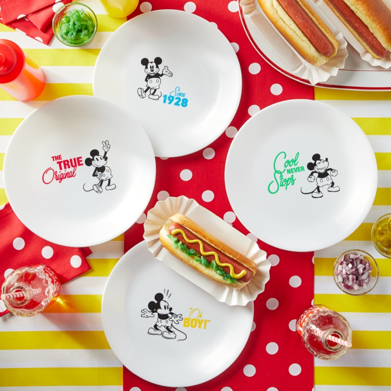 צלחת מנה ראשונה  21.5 ס"מ מבית    mickey Corning Corelle תוצרת ארצות הברית