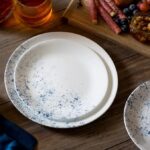 סט 18 חלקים, Indigo Speckle מבית Corning Corelle תוצרת ארצות הברית