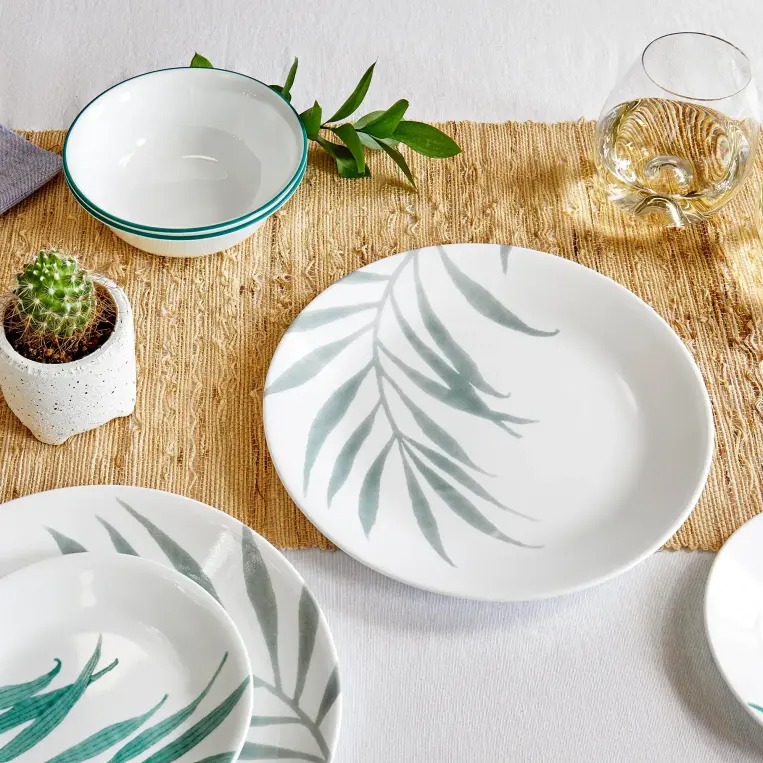סט צלחות 12 חלקים, Solar Print מבית Corning Corelle תוצרת ארצות הברית