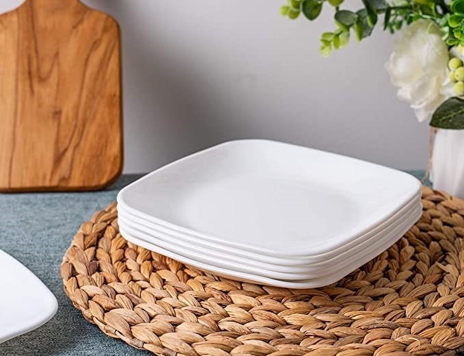 צלחת עוגה 16.5 ס"מ, Pure White מבית Corning Corelle תוצרת ארצות הברית
