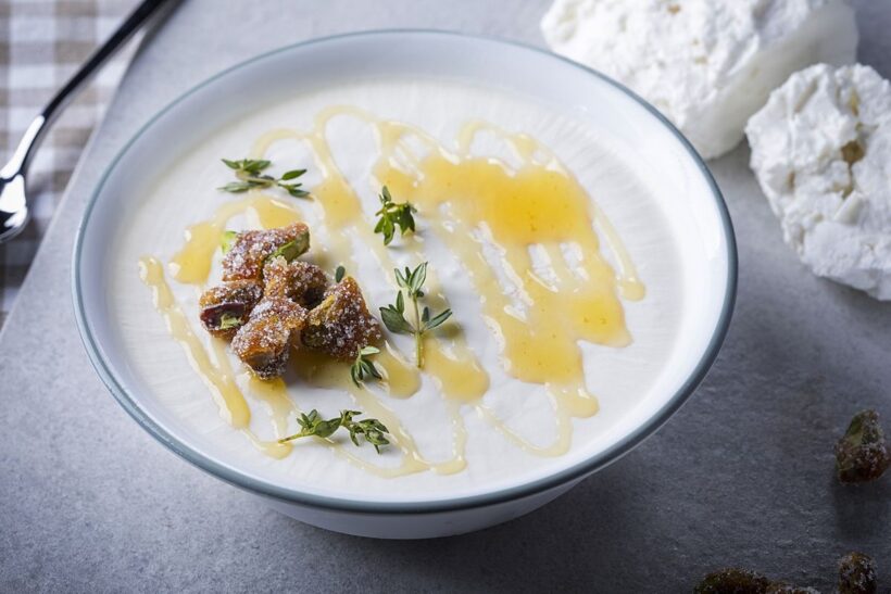 סוחט לימון CATCHER צהוב לבן מבית JOSEPH JOSEPH