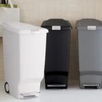 פח פלסטיק דוושה צר, אפור 40 ל' Simplehuman