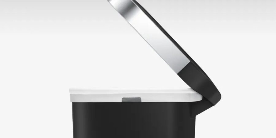 פח פלסטיק דוושה צר, שחור 40 ל' simplehuman