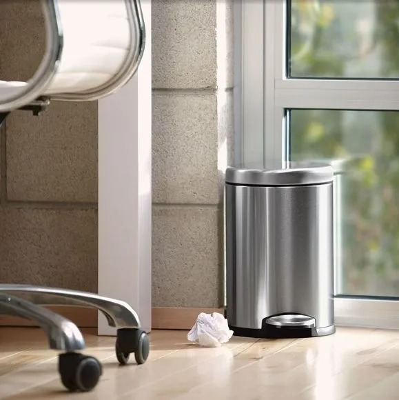פח דוושה עגול, נירוסטה 4.5 ל' Simplehuman
