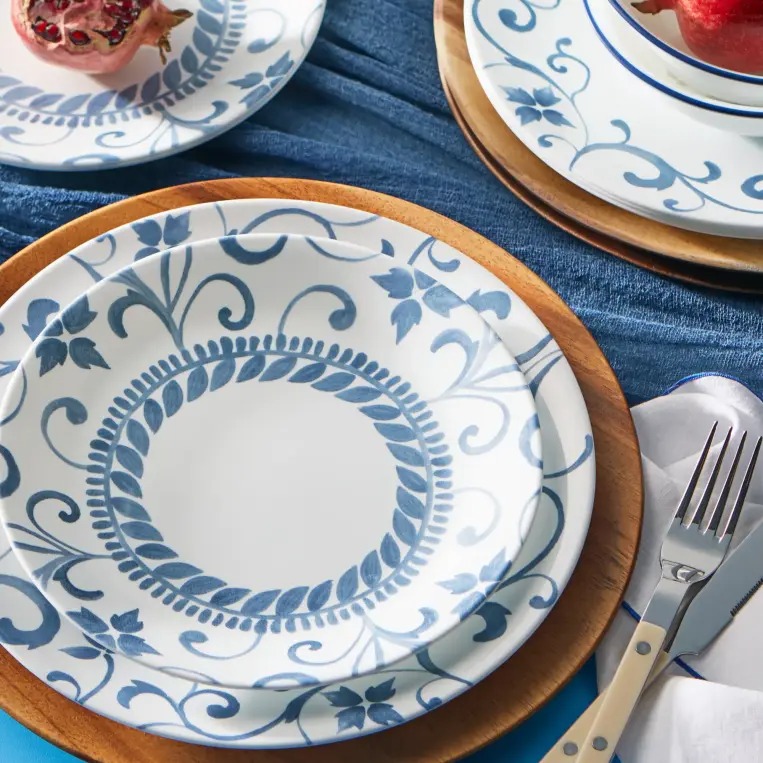 סט צלחות 18 חלקים, Artemis מבית Corning Corelle תוצרת ארצות הברית
