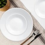 צלחת מנה עיקרית 26 ס"מ, Winter Frost White  מבית Corning Corelle תוצרת ארצות הברית