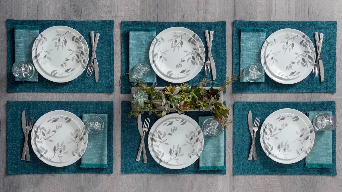 סט צלחות 18 חלקים, Misty Leaves  מבית Corning Corelle תוצרת ארצות הברית