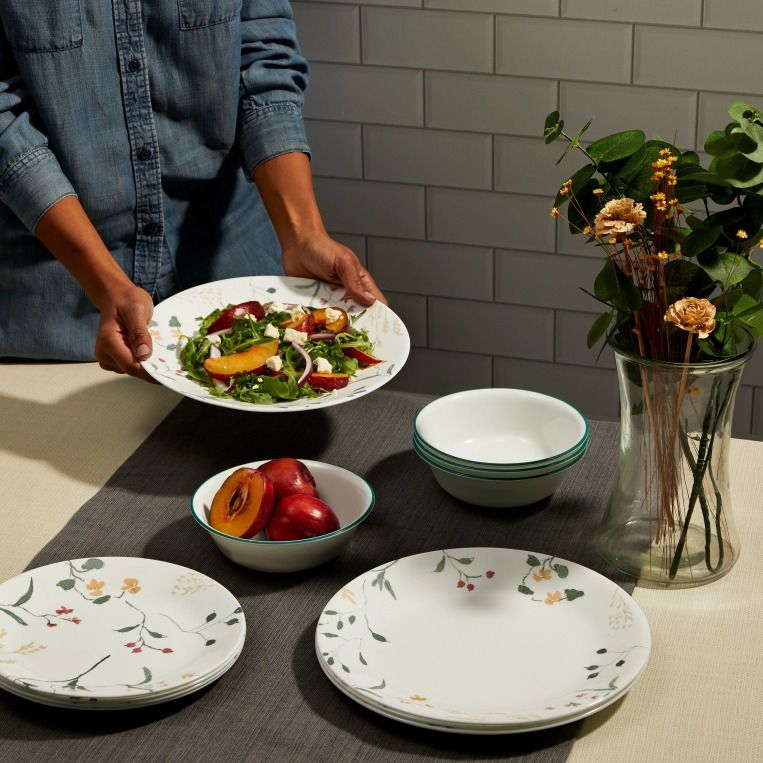 סט צלחות 18 חלקים Wildflower Scatte  מבית  Corning Corelle תוצרת ארצות הברית