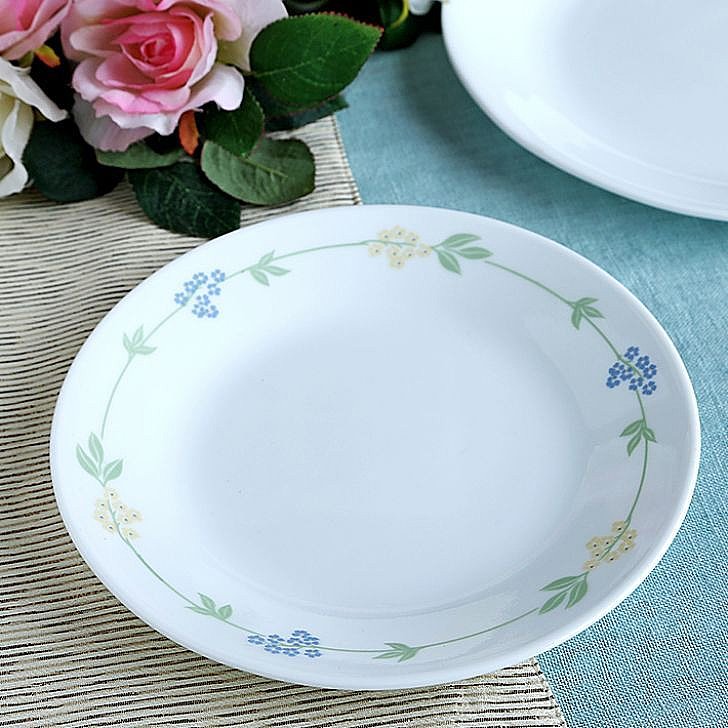 סט 18 חלקים, Secret Garden פס ירוק מבית Corning Corelle תוצרת ארצות הברית