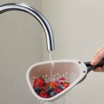 מסננת DROPLET מתקפלת קטנה מבית JOSEPH JOSEPH