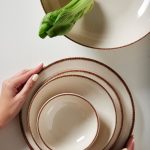 צלחת מלמין 23 ס"מ קרם מבית Food appeal