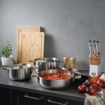 סוטאז' יציקת נירוסטה PLY3 מכסה נירוסטה 28 ס"מ 4 ליטר ENIGMA מבית Food appeal