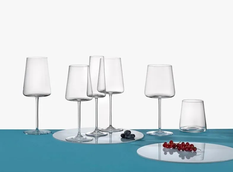 מבחר ענק של כוסות באתר